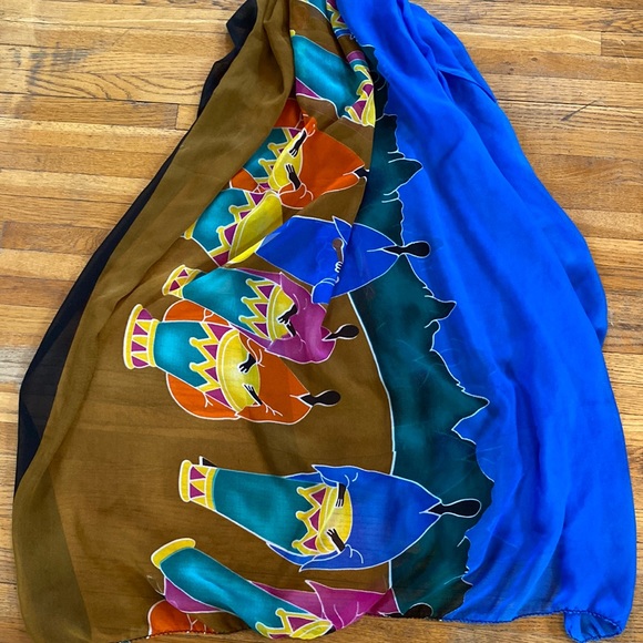 Large African Scarf/Wrap - Picture 2 of 8